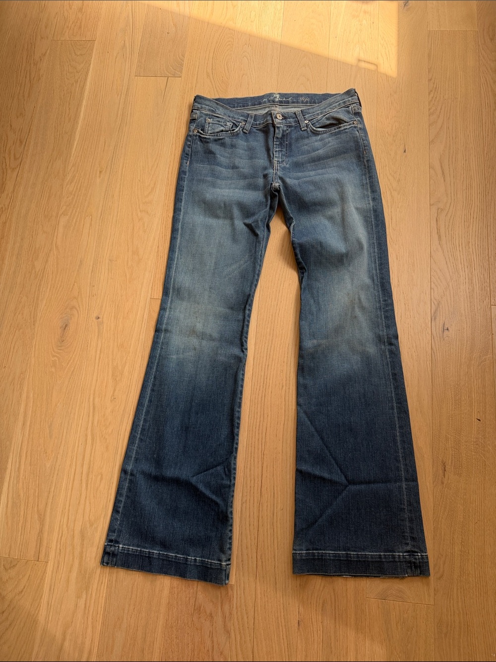 7 For All Mankind Dojo Jeans Size 31 NWOT